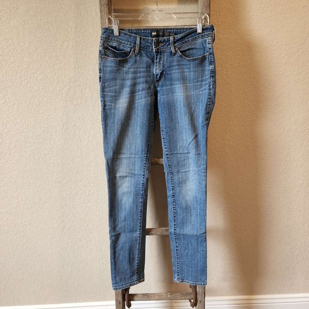 Levi's Women's High Rise Skinny Blue Jeans- Size 8/29